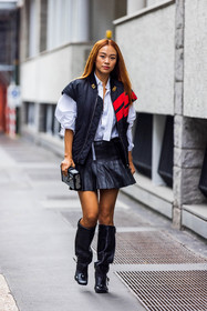 bag, black boots, black jacket, black skirt, boots, jacket, leather boots, leather skirt, louis vuitton bag, louis vuitton boots, mini skirt, Niki Wu Jie, pleated skirt, shirt, silver bag, sleveless jacket, white shirt, small bag, fashion week, frenchystyle, FW, jonathan paciullo, street style, SPRING SUMMER 2022, SS 22, MFW, MILAN, vertical, full length
