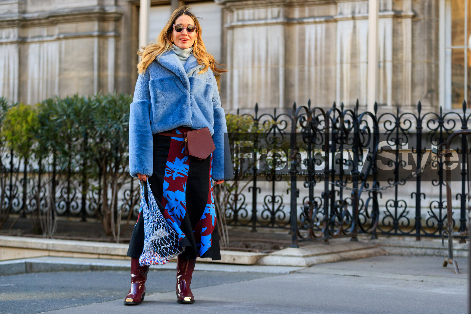 blue bag, blue fur, blue jacket, bordeaux, burgundy, calvin klein, dries van noten, fanny pack, fishnet, floral, fur jacket, graphic skirt, high boots, leather bag, leather shoes, printed skirt, red bag, red boots, sunglasses, varnished leather shoes, street style, jonathan paciullo, FW, frenchystyle, fashion week, PFW, PARIS, AUTUMN WINTER 2018-2019, FALL WINTER 2018-2019, FW 18-19, horizontal, atmosphere details, full length, tiany kiriloff
