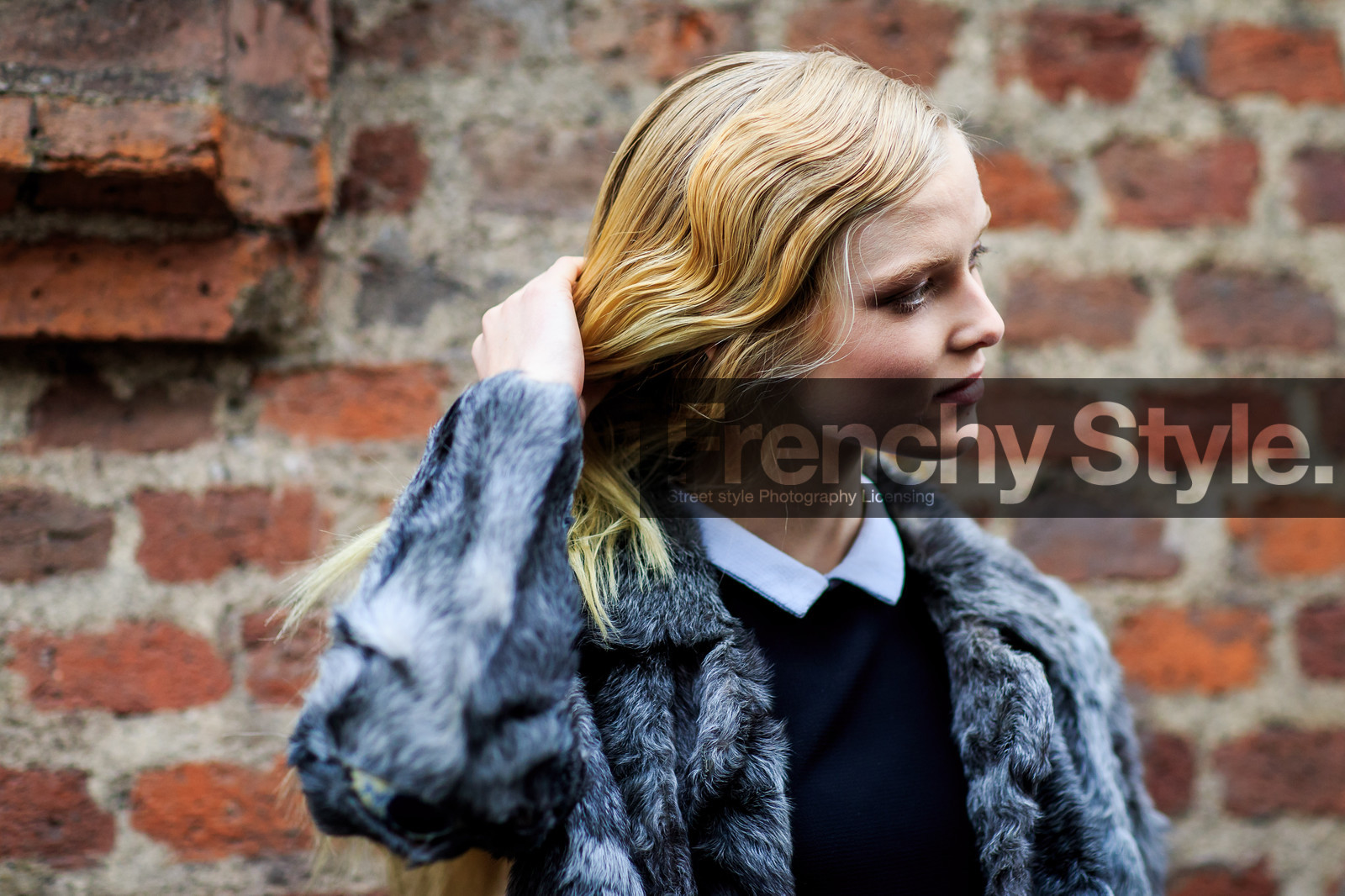 atmosphere details, AUTUMN WINTER 2016-2017, AW 16-17, blond hair, detail, FALL WINTER 2016-2017, fashion week, frenchystyle, fur jacket, FW, FW 16-17, grey fur, grey jacket, horizontal, jonathan paciullo, LFW, LONDON, long hair, MENSWEAR, model, navy sweater, piene burgers, portrait, street style, wet hair, white shirt