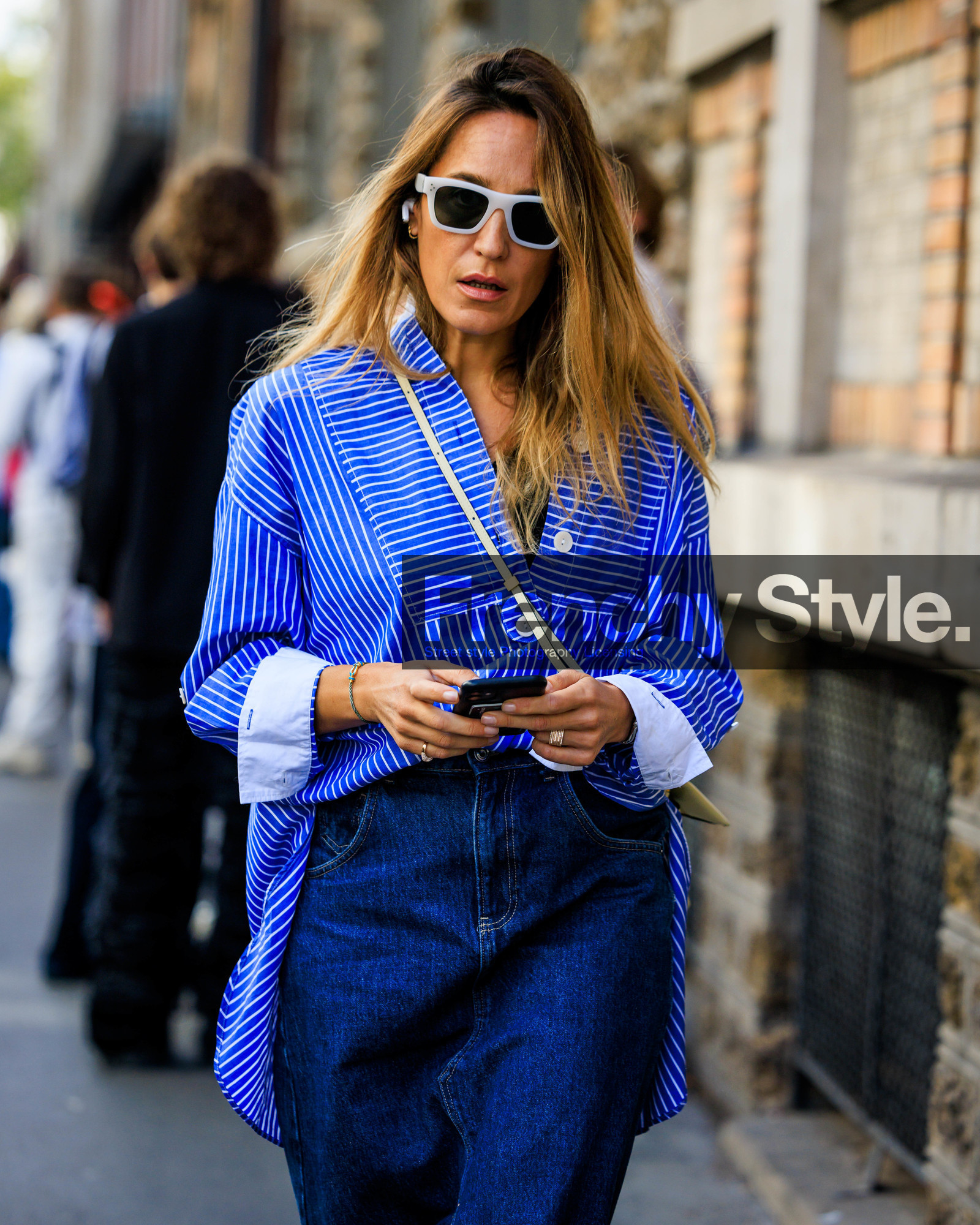 fashion week, frenchystyle, FW, jonathan paciullo, street style, PFW, PARIS, SPRING SUMMER 2024, SS 24, vertical, atmosphere details, detail