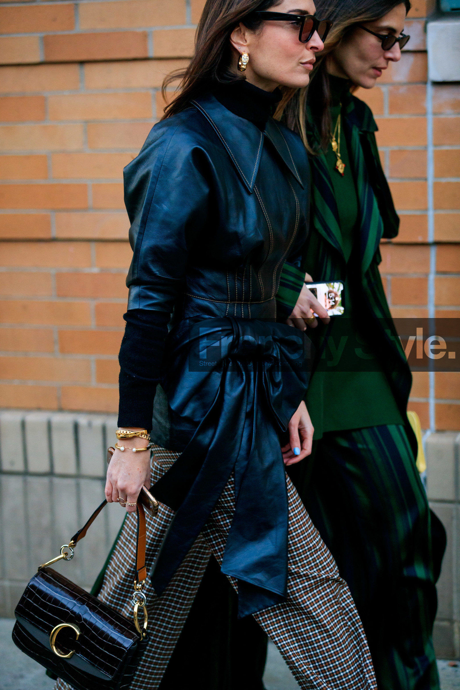 black bag, black top, black turtleneck, bow, brown bag, brown pants, checked, chloé, earrings, geraldine boublil, graphic pants, jen wonders, leather bag, leather top, plaid, printed pants, sunglasses, trousers, street style, jonathan paciullo, frenchystyle, NYFW, NEW YORK, AUTUMN WINTER 2019-2020, AW 19-20, FALL WINTER 2019-2020, FW 19-20, fashion week, FW, vertical, atmosphere details, detail