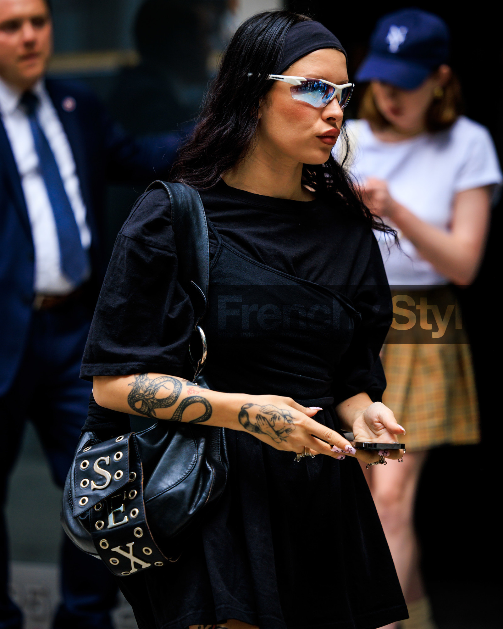 jonathan paciullo, FW, frenchystyle, fashion week, street style, vertical, detail, atmosphere details, NYFW, NEW YORK, SPRING SUMMER 2024, SS 24