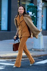 elizabeth von der goltz, beige coat, beige pullover, camel jacket, camel pants, sleeveless jacket, velvet jacket, velvet pants, corduroy jacket, corduroy pants, brown leather bag, animal skin bag, celine bag, turtleneck pullover, flare pants, golden watch, fashion week, frenchystyle, FW, jonathan paciullo, street style, AUTUMN WINTER 2020-2021, FALL WINTER 2020-2021, FW 20-21, vertical, full length, NYFW, NEW YORK