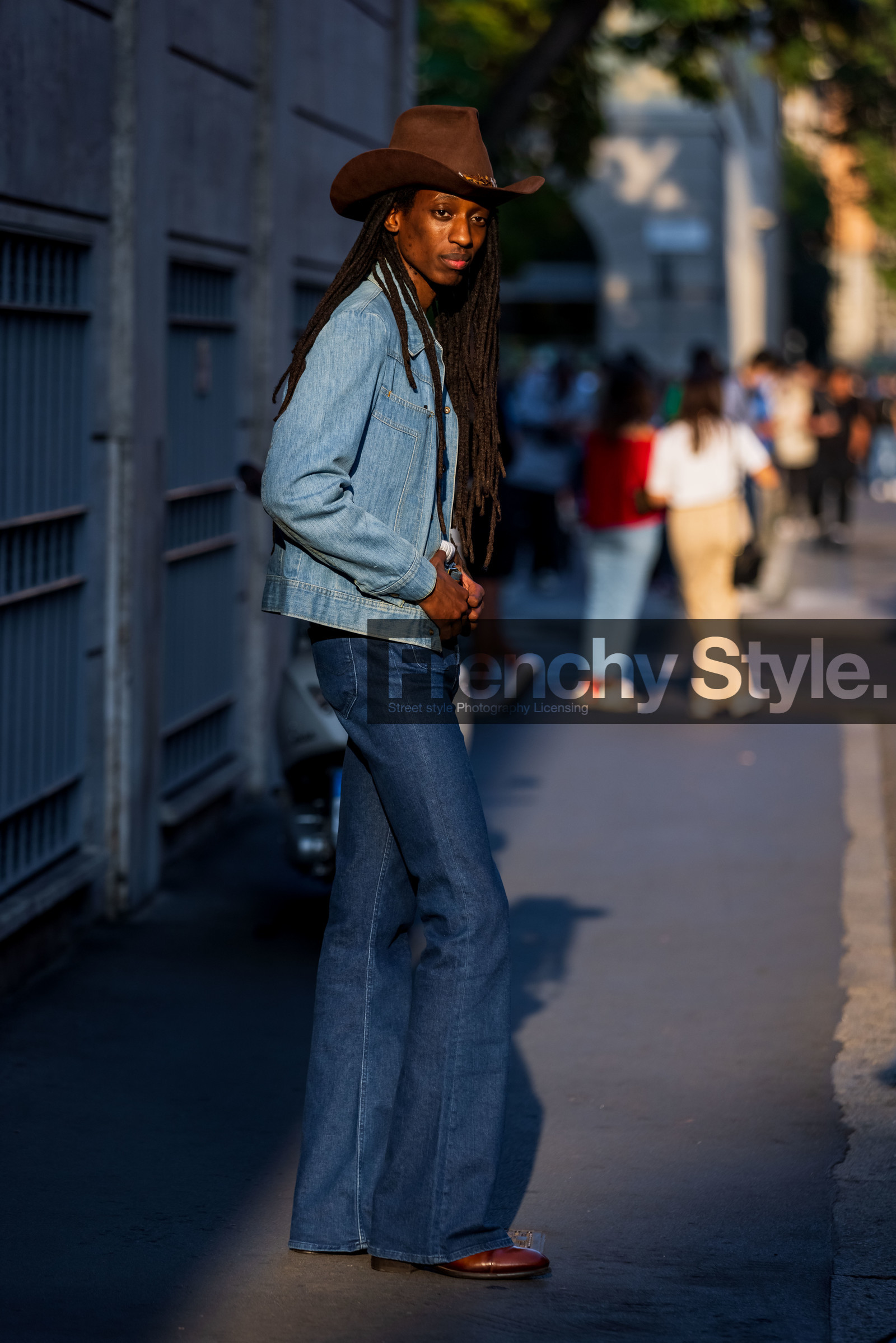 cowboy, cowboy hat, denim, denim jacket, hat, jeans, menswear, blue jeans, brown hat, fashion week, frenchystyle, FW, jonathan paciullo, street style, MFW, MILAN, SPRING SUMMER 2022, SS 22, vertical, full length