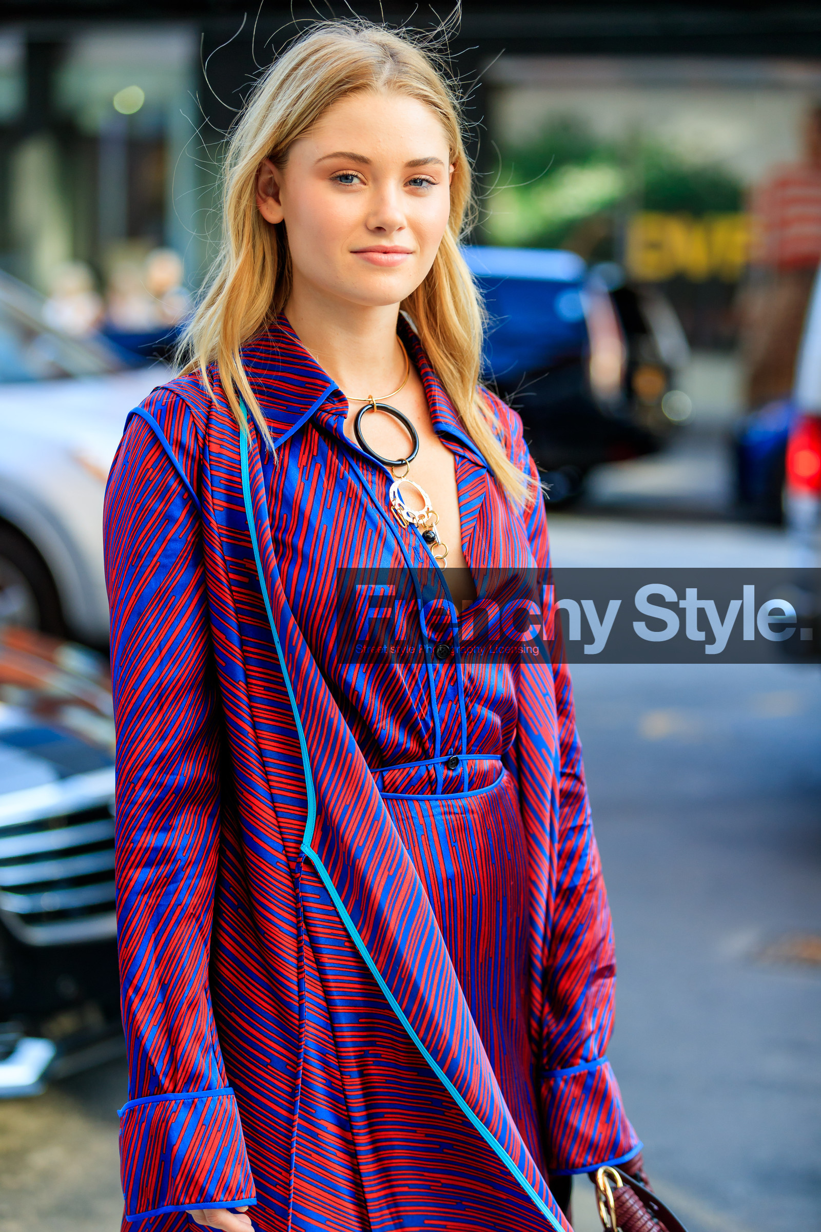 atmosphere details, detail, fashion week, frenchystyle, FW, graphic shirt, jonathan paciullo, NEW YORK, NYFW, printed jacket, printed shirt, red jacket, red shirt, SPRING SUMMER 2018, SS 18, street style, striped shirt, vertical