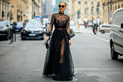 longdress, hermes bag, mini bag, black handbag, black sunglasses, black dress, embroidered dress, red embroideries, black tulle, golden earring, fashion week, frenchystyle, FW, jonathan paciullo, street style, PARIS, PFW, SPRING SUMMER 2022, SS 22, full length