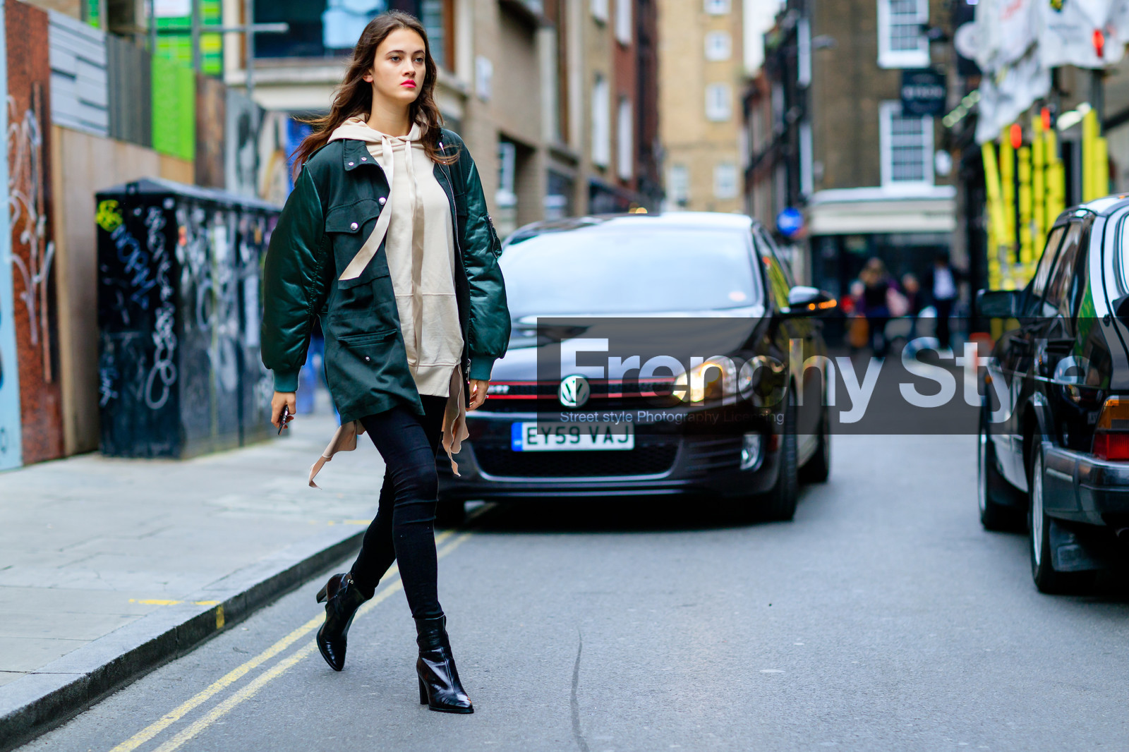 atmosphere details, beige bag, beige sweater, black leggings, black shoes, bomber jacket, fashion week, frenchystyle, full length, FW, green jacket, greta varlese, high heels, hoodie, horizontal, jonathan paciullo, leather bag, leather boots, leather shoes, LFW, LONDON, model, printed bag, red lips, SPRING SUMMER 2017, SS 17, street style, woman
