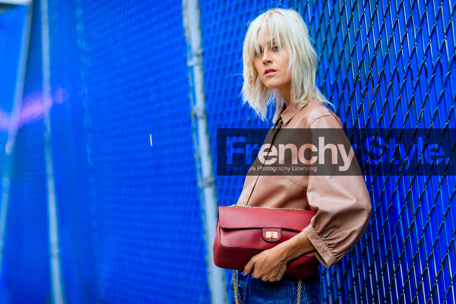 atmosphere details, beige shirt, blue denim, denim skirt, detail, fashion week, frenchystyle, FW, horizontal, jonathan paciullo, leather bag, leather shirt, linda tol, NEW YORK, NYFW, pink shirt, red bag, SPRING SUMMER 2017, SS 17, street style, woman