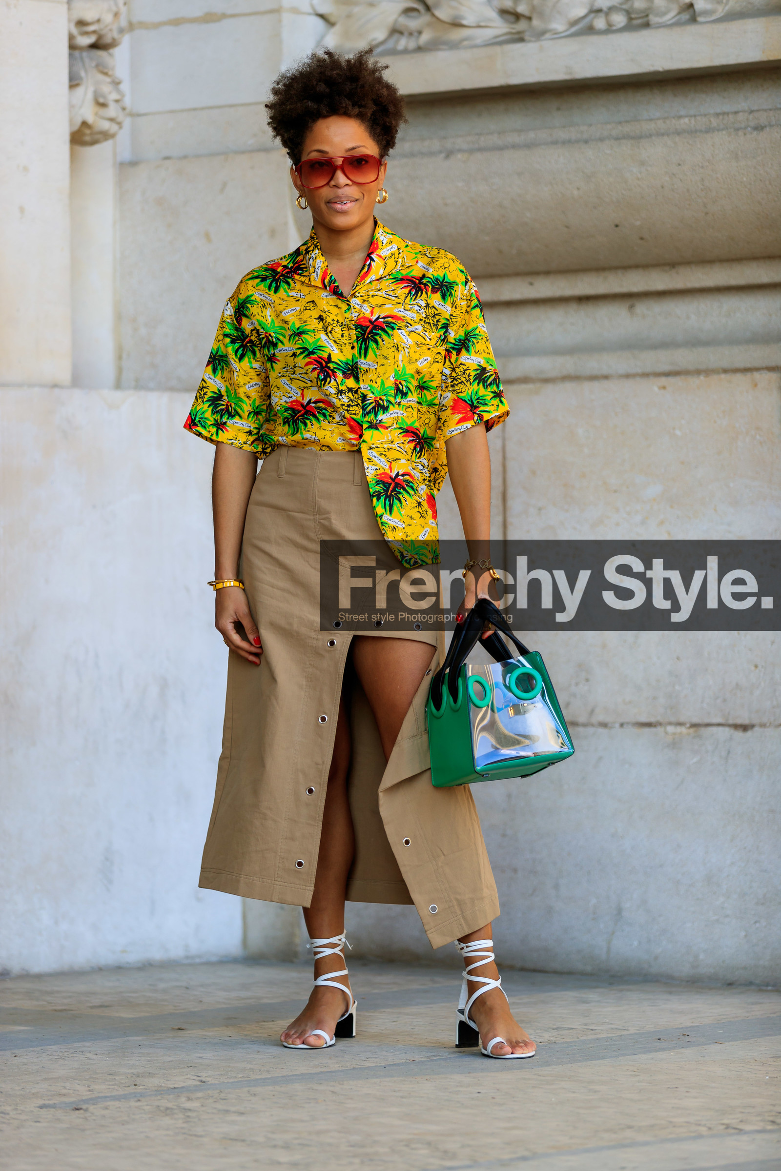 asymetric, beige skirt, floral, flowers, geometric, graphic bag, graphic shirt, green bag, leather bag, leather shoes, printed bag, printed shirt, sunglasses, transparent bag, tucked in, white shoes, yellow shirt, PARIS, PFW, street style, jonathan paciullo, FW, frenchystyle, fashion week, AUTUMN WINTER 2019-2020, AW 19-20, FALL WINTER 2019-2020, FW 19-20, vertical, full length