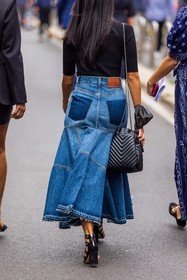 alexander mcqueen skirt, back, back detail, bag, black bag, black sandals, black top, denim, denim skirt, facial mask, jean, leather bag, leather sandals, long skirt, quilted bag, sandals, top, fashion week, frenchystyle, FW, jonathan paciullo, street style, SPRING SUMMER 2022, SS 22, MFW, MILAN, vertical, atmosphere details