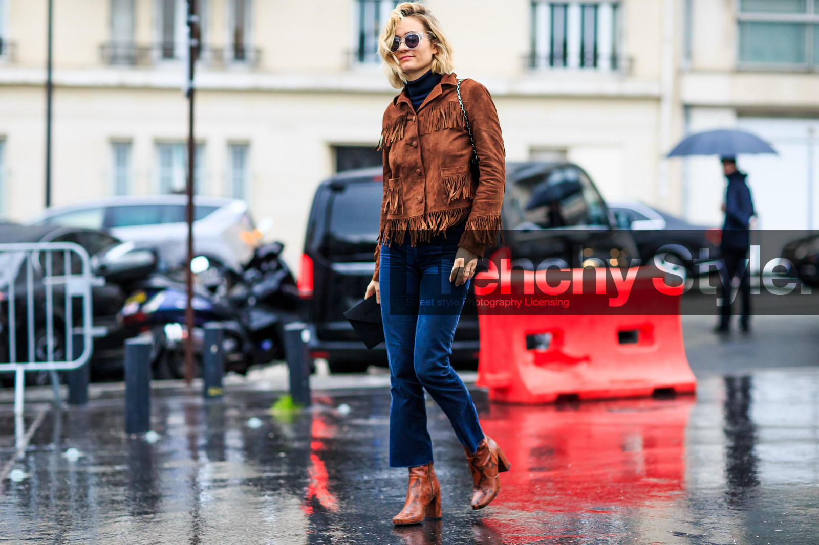 adenorah, animal print, atmosphere details, AUTUMN WINTER 2016-2017, AW 16-17, blue, blue denim, bronze, brown, brown bag, brown boots, brown jacket, denim pants, FALL WINTER 2016-2017, fashion week, frenchystyle, fringes, full length, FW, FW 16-17, horizontal, jeans, jonathan paciullo, leather boots, leather jacket, PARIS, PFW, pierre hardy, snake print, street style, suede jacket, sunglasses, trousers