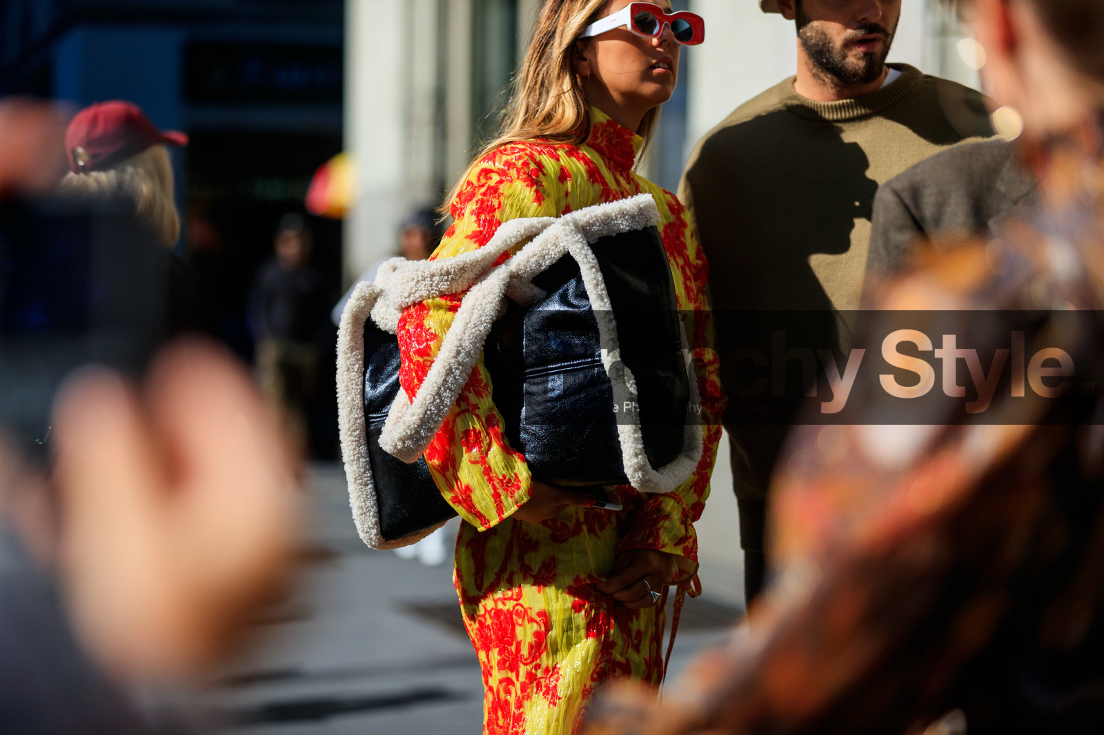 black and white bag, graphic jacket, graphic pants, leather bag, loewe, printed jacket, printed pants, shearling, sunglasses, yellow pants, yellow shirt, fashion week, frenchystyle, FW, jonathan paciullo, street style, NEW YORK, NYFW, SPRING SUMMER 2020, SS 20, horizontal, atmosphere details, detail