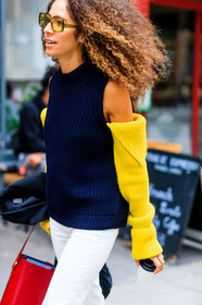 atmosphere details, detail, fashion week, frenchystyle, FW, graphic sweater, jonathan paciullo, leather bag, LFW, LONDON, navy sweater, red bag, SPRING SUMMER 2018, SS 18, street style, trousers, vertical, white pants, yellow