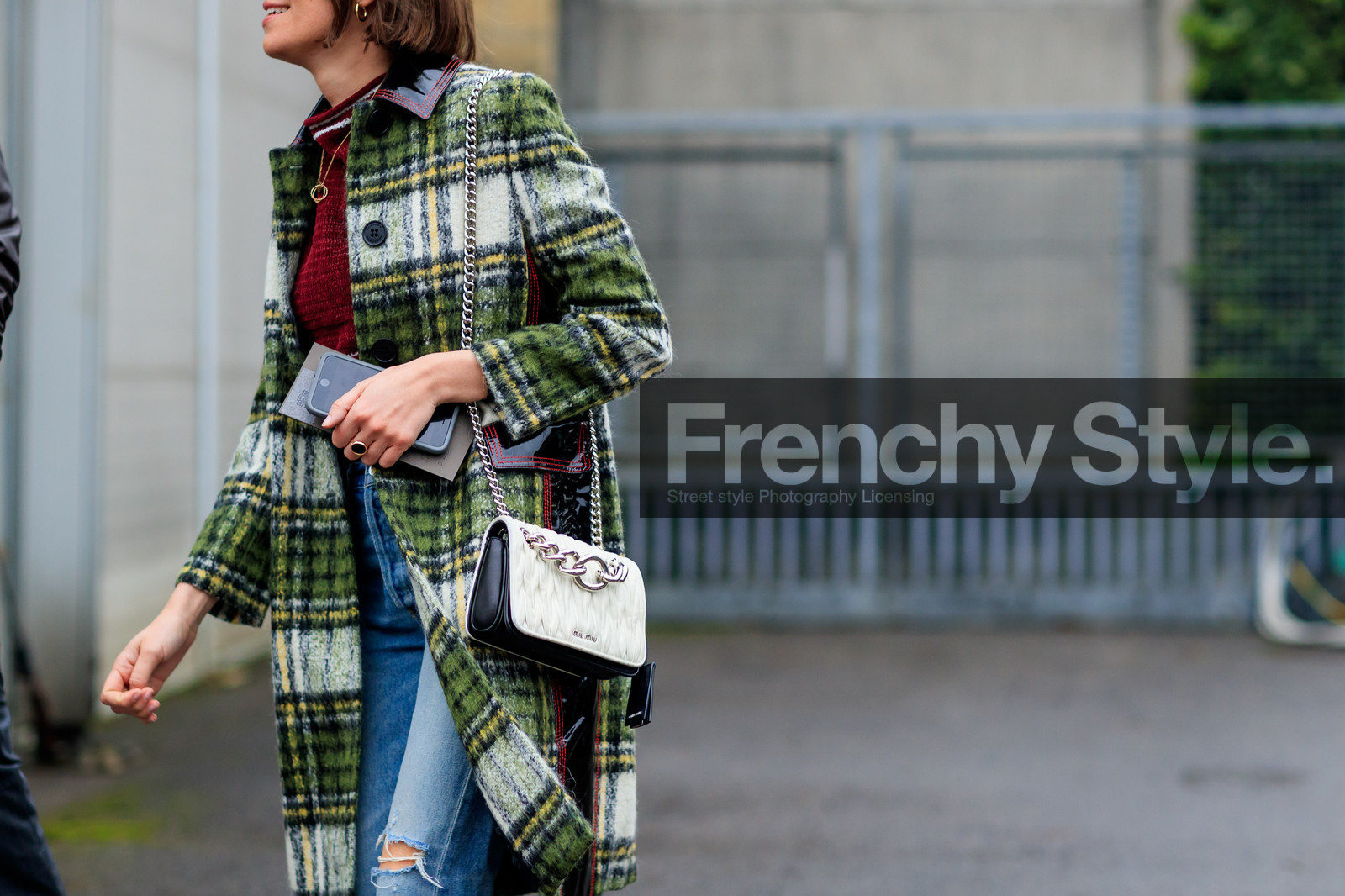 atmosphere details, AUTUMN WINTER 2017-2018, AW 17-18, black and white bag, blue denim, bordeaux, burgundy, chains, checked coat, denim pants, detail, FALL WINTER 2017-2018, fashion week, frenchystyle, FW, FW 17-18, graphic coat, green coat, horizontal, jeans, jonathan paciullo, leather bag, MFW, MILAN, miu miu, plaid, printed coat, red sweater, street style, trousers