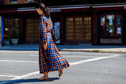 atmosphere details, back detail, black bag, caroline issa, checked shirt, checked skirt, fashion week, frenchystyle, full length, FW, graphic shirt, graphic skirt, horizontal, jonathan paciullo, leather bag, NEW YORK, NYFW, plaid, pleated skirt, printed shirt, printed skirt, SPRING SUMMER 2018, SS 18, street style