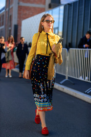 black skirt, fashion week, floral, flowers, frenchystyle, full length, FW, graphic skirt, gucci, jonathan paciullo, leather bag, leather shoes, MFW, MILAN, printed skirt, red shoes, SPRING SUMMER 2018, SS 18, street style, sunglasses, vertical, yellow shirt