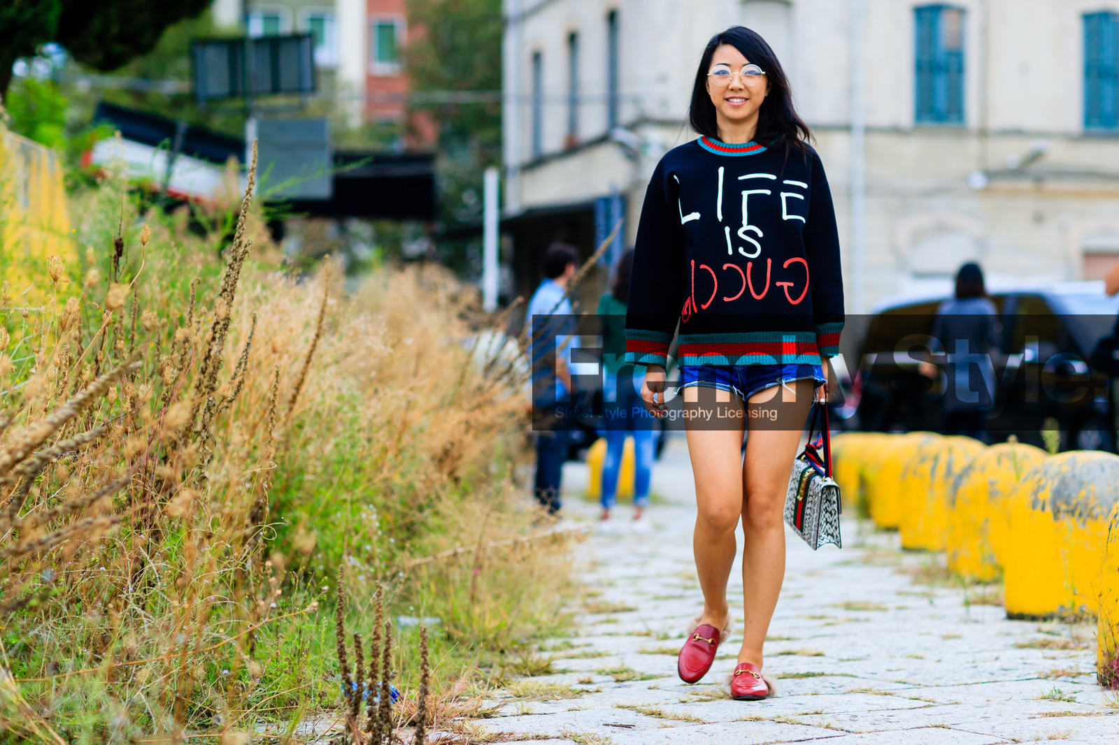 atmosphere details, black sweater, blue denim, denim shorts, fashion week, frenchystyle, full length, FW, horizontal, jonathan paciullo, leather bag, leather shoes, MFW, MILAN, mules, printed bag, printed sweater, red shoes, SPRING SUMMER 2017, SS 17, street style, yuyu zhangzou