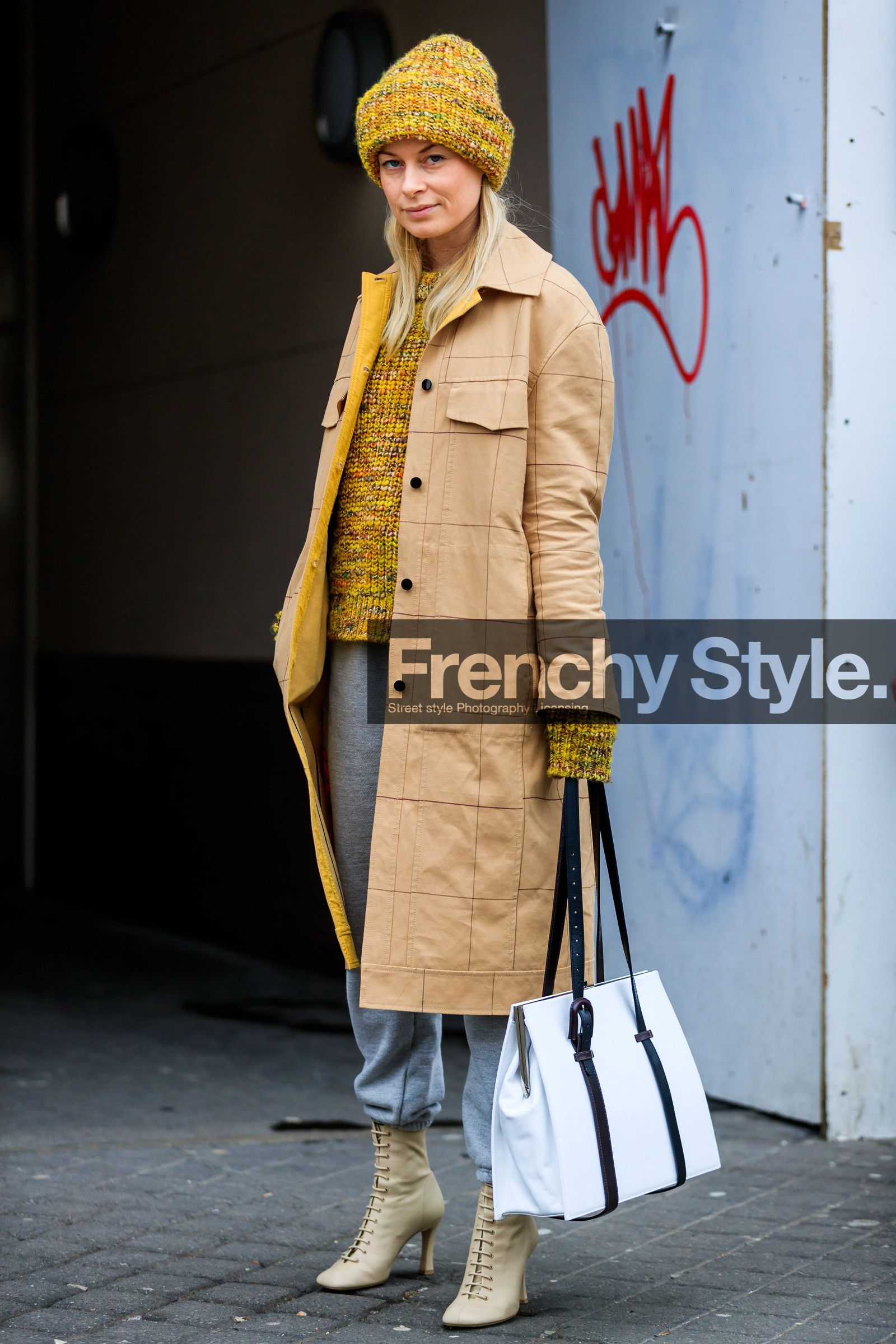 beige boots, beige coat, black and white bag, checked, céline, graphic jacket, grey pants, high heels, leather bag, leather shoes, plaid, printed jacket, sweatpants, trousers, yellow beanie, yellow sweater, street style, jonathan paciullo, FW, frenchystyle, fashion week, PFW, PARIS, AUTUMN WINTER 2018-2019, FALL WINTER 2018-2019, FW 18-19, vertical, full length, thora valdimars