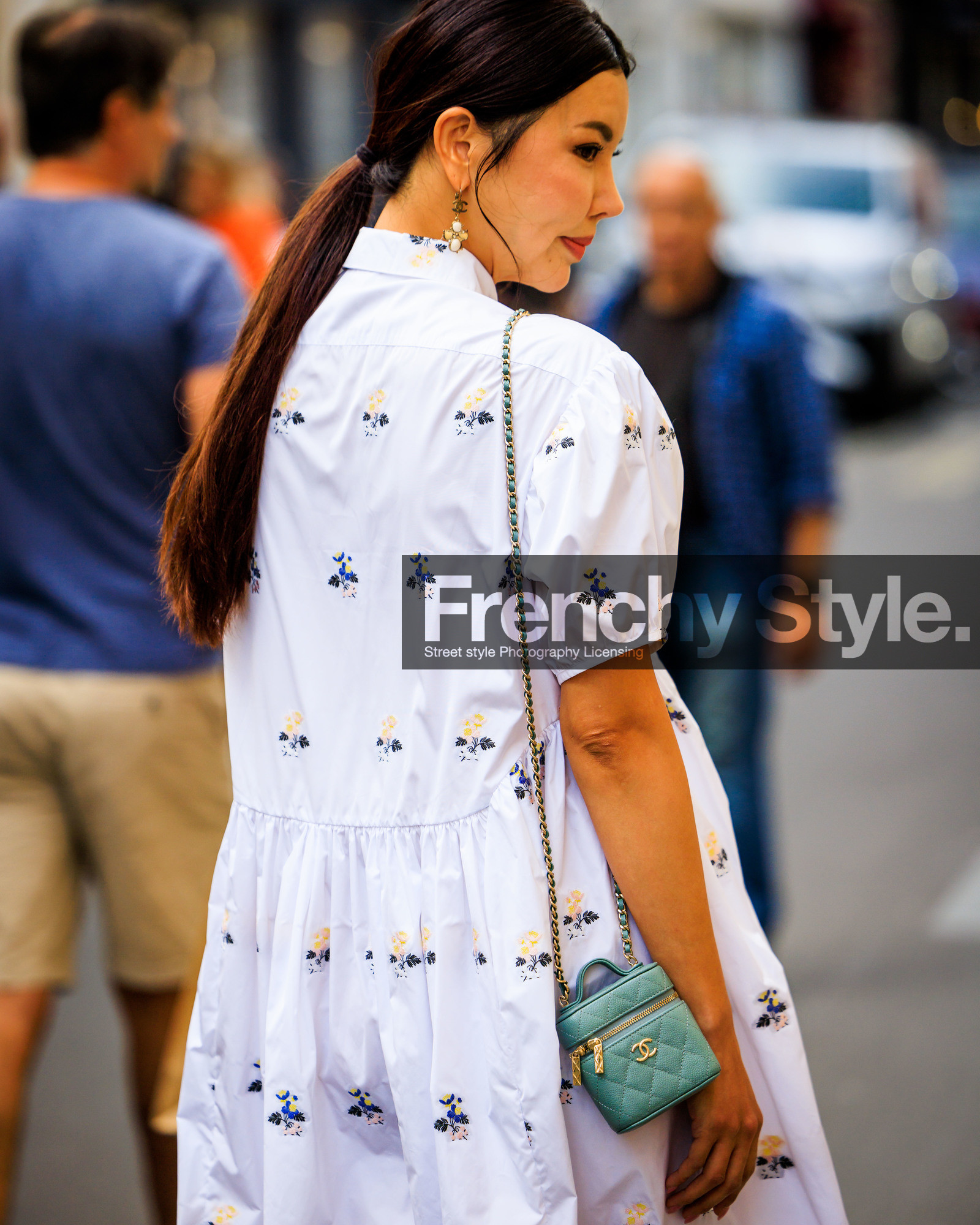 fashion week, frenchystyle, FW, jonathan paciullo, street style, PARIS, PFW, SPRING SUMMER 2024, SS 24, vertical, atmosphere details, detail