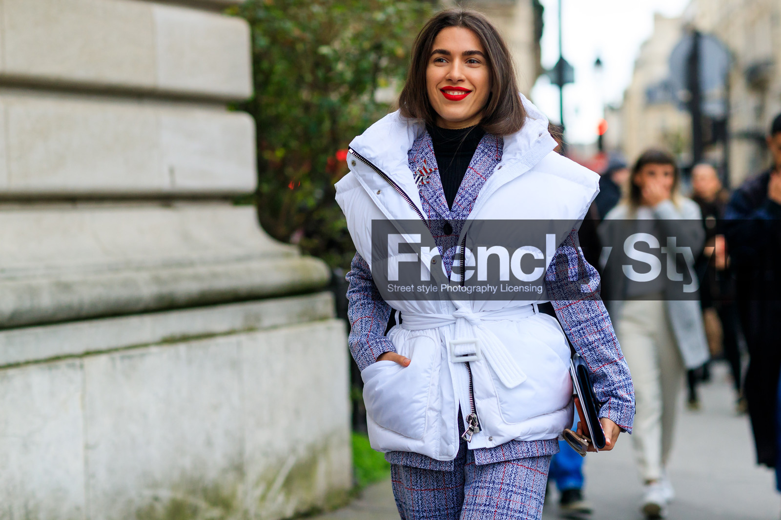 atmosphere details, AUTUMN WINTER 2017-2018, AW 17-18, black turtleneck, blazer, checked jacket, checked pants, checked suit, detail, down jacket, FALL WINTER 2017-2018, fashion week, frenchystyle, FW, FW 17-18, gingham, graphic jacket, graphic pants, graphic suit, horizontal, jonathan paciullo, PARIS, PFW, plaid, printed jacket, printed pants, printed suit, purple jacket, purple pants, purple suit, sleeveless, street style, striped suit, tartan, trousers, white jacket