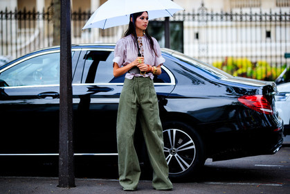jade nguyen, kaki pants, loose pants, striped blouse, short sleeve blouse, belted blouse, hair details, make up, make up details, embroidered blouse, floral embroidered blouse, camel blouse, white blouse, brown leather belt, big belt, golden buckle belt, chloe blouse, chloe look, chloe pants, chloe belt, fashion week, frenchystyle, FW, jonathan paciullo, street style, PFW, PARIS, SPRING SUMMER 2021, SS 21, horizontal, atmosphere details, full length, model