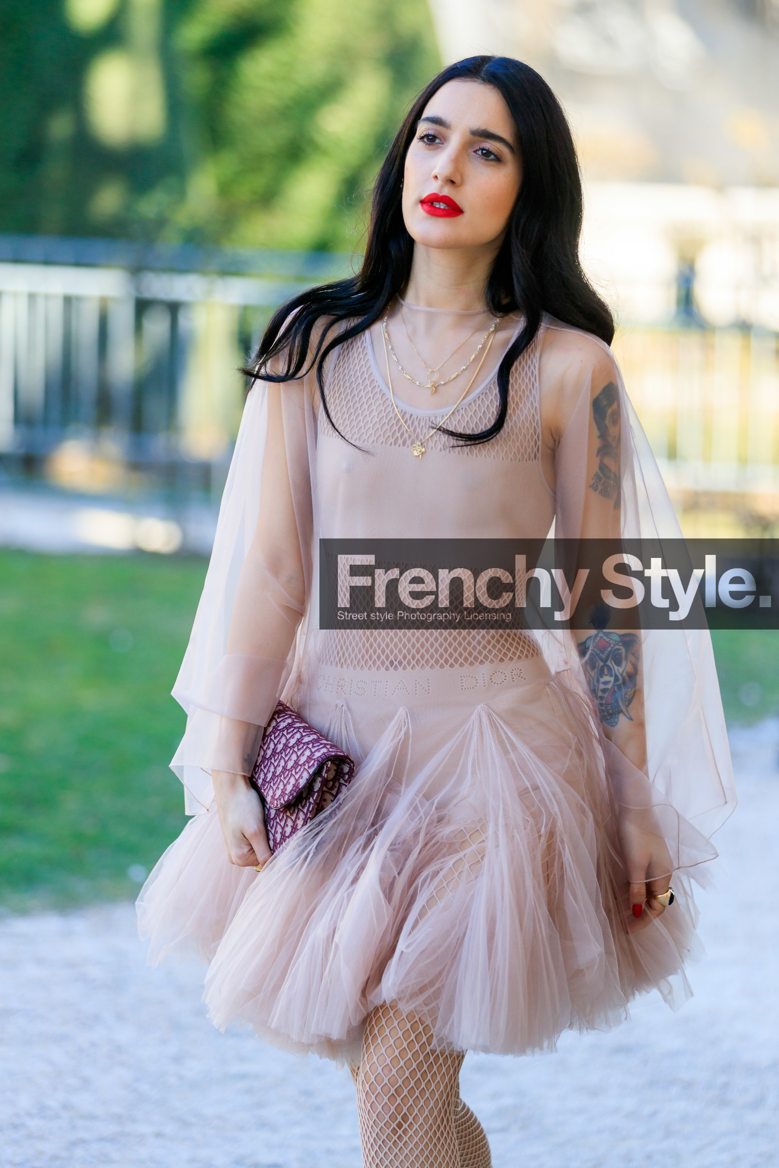 christian dior, graphic bag, leather bag, monogram, pink dress, printed bag, red bag, red lips, see through, tattoos, tights, tulle, fashion week, frenchystyle, FW, jonathan paciullo, street style, PFW, PARIS, AUTUMN WINTER 2019-2020, AW 19-20, FALL WINTER 2019-2020, FW 19-20, vertical, atmosphere details, detail