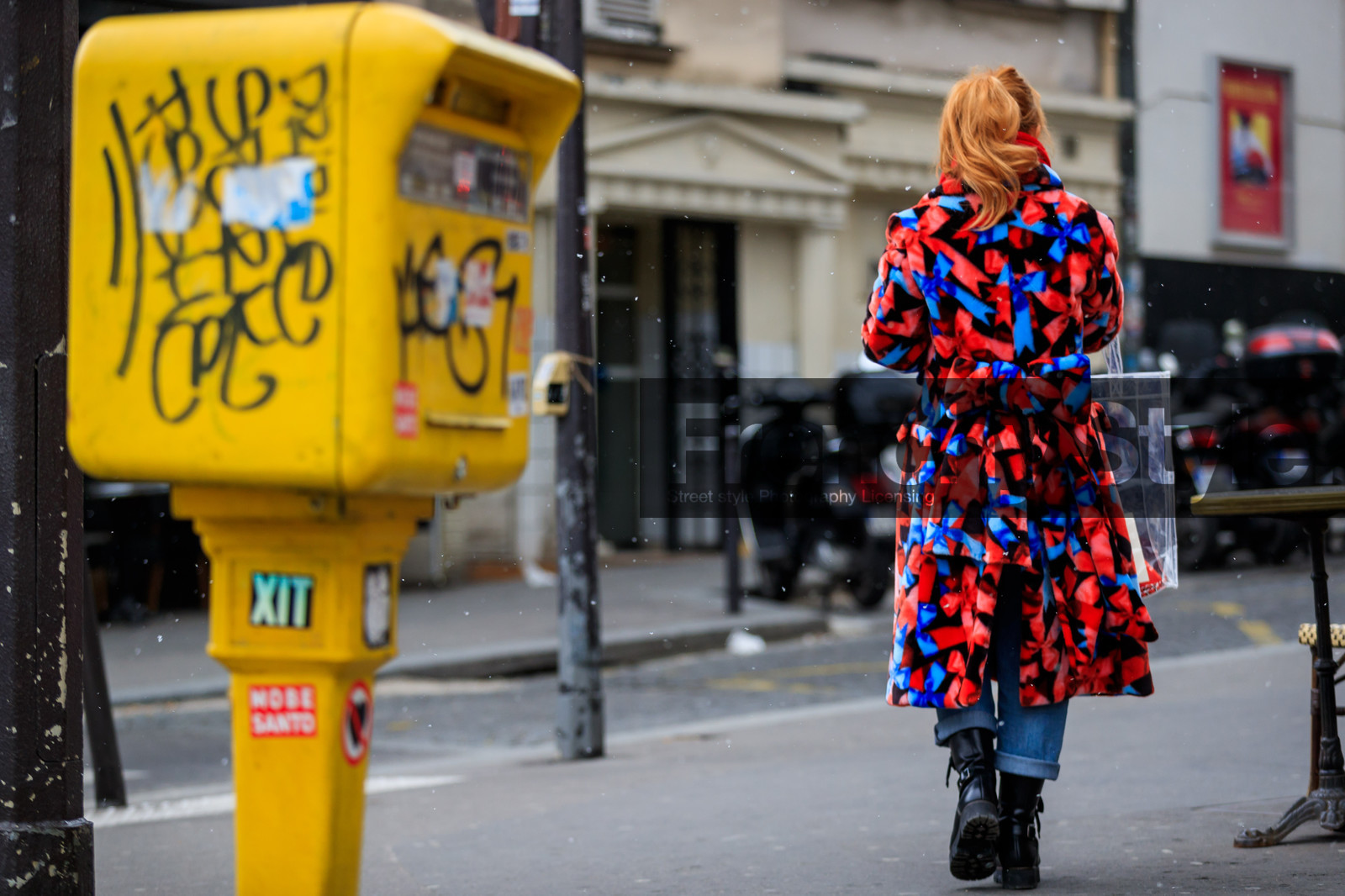 black shoes, blue denim, denim pants, Fur coat, graphic jacket, jeans, leather shoes, printed jacket, red fur, trousers, fashion week, frenchystyle, FW, jonathan paciullo, street style, PFW, PARIS, AUTUMN WINTER 2018-2019, FALL WINTER 2018-2019, FW 18-19, horizontal, atmosphere details, full length