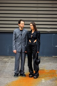 grey suit, black shoes, assymetric suit, black suit, cut out suit, black sandals, black handbag, coperni, alice & j.s, alice barbier, JS roques, street style, jonathan paciullo, FW, frenchystyle, fashion week, AUTUMN WINTER 2022-2023, FALL WINTER 2022_2023, FW 22-23, PFW, PARIS, full length, vertical
