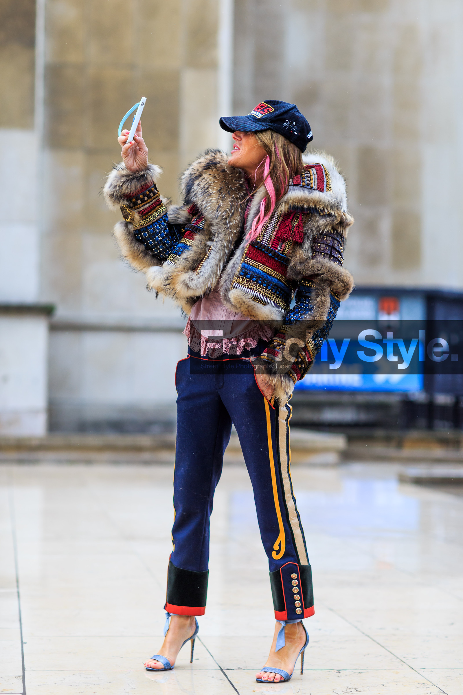 anna dello russo, AUTUMN WINTER 2016-2017, AW 16-17, black cap, blue pants, blue shoes, dsquared, embroidered coat, embroidered jacket, embroideries, FALL WINTER 2016-2017, fashion week, frenchystyle, full length, fur coat, fur jacket, FW, FW 16-17, high heels, jonathan paciullo, natural fur, PARIS, PFW, pink shirt, street style, trousers, vertical
