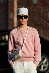 beige bag, gucci, leather bag, necklace, pink sweater, sunglasses, trousers, white hat, white pants, fashion week, frenchystyle, FW, jonathan paciullo, street style, MFW, MILAN, AUTUMN WINTER 2019-2020, AW 19-20, FALL WINTER 2019-2020, FW 19-20, vertical, atmosphere details, detail