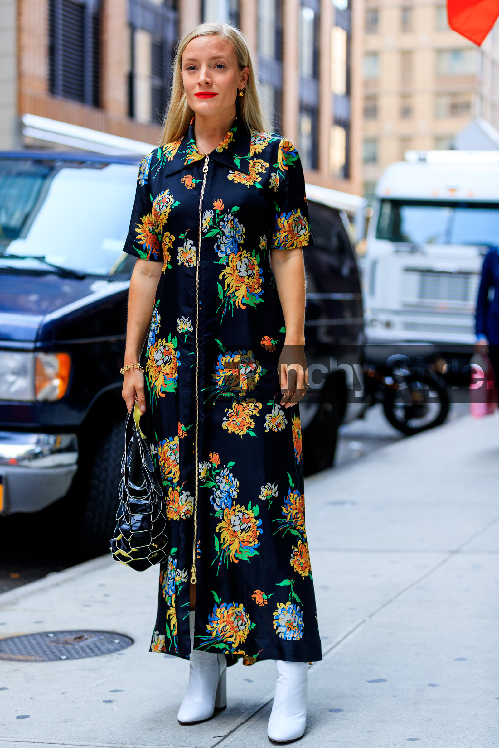 black bag, black dress, fashion week, frenchystyle, full length, FW, geometric, graphic bag, high heels, jonathan paciullo, kate foley, leather bag, leather shoes, NEW YORK, NYFW, printed dress, SPRING SUMMER 2018, SS 18, street style, vertical, white boots