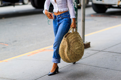 atmosphere details, black shoes, blue denim, denim pants, detail, fashion week, frenchystyle, FW, graphic bag, high heels, horizontal, jeans, jonathan paciullo, leather shoes, NEW YORK, NYFW, SPRING SUMMER 2018, SS 18, straw bag, street style, trousers