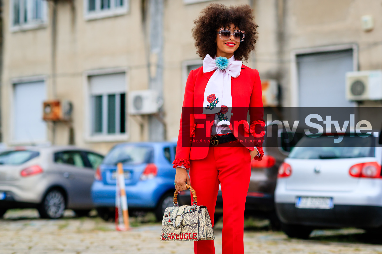 animal print, atmosphere details, black belt, blazer, bow, bow collar, bow tie, curly hair, detail, fashion week, floral, flower, frenchystyle, FW, graphic bag, gucci, horizontal, jonathan paciullo, leather bag, leather belt, message, MFW, MILAN, pink, printed bag, red, red jacket, red pants, red suit, snake print, SPRING SUMMER 2017, SS 17, street style, sunglasses, trousers, turquoise
