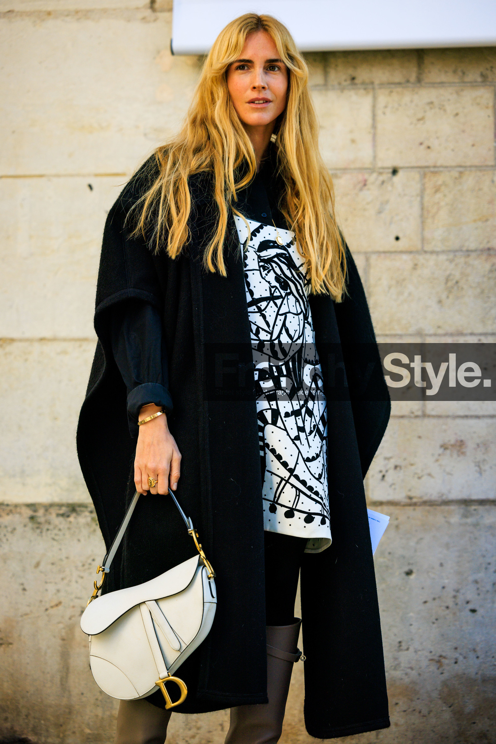 blond hair, long hair, printed dress, white dress, black coat, saddle bag, white bag, dior bag, grey boots, fashion week, frenchystyle, FW, jonathan paciullo, street style, PARIS, PFW, SPRING SUMMER 2022, SS 22, atmosphere details, detail, vertical, blanca miro scrimieri