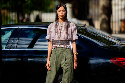 jade nguyen, kaki pants, loose pants, striped blouse, short sleeve blouse, belted blouse, hair details, make up, make up details, embroidered blouse, floral embroidered blouse, camel blouse, white blouse, brown leather belt, big belt, golden buckle belt, chloe blouse, chloe look, chloe pants, chloe belt, fashion week, frenchystyle, FW, jonathan paciullo, street style, PFW, PARIS, SPRING SUMMER 2021, SS 21, horizontal, atmosphere details, detail, model