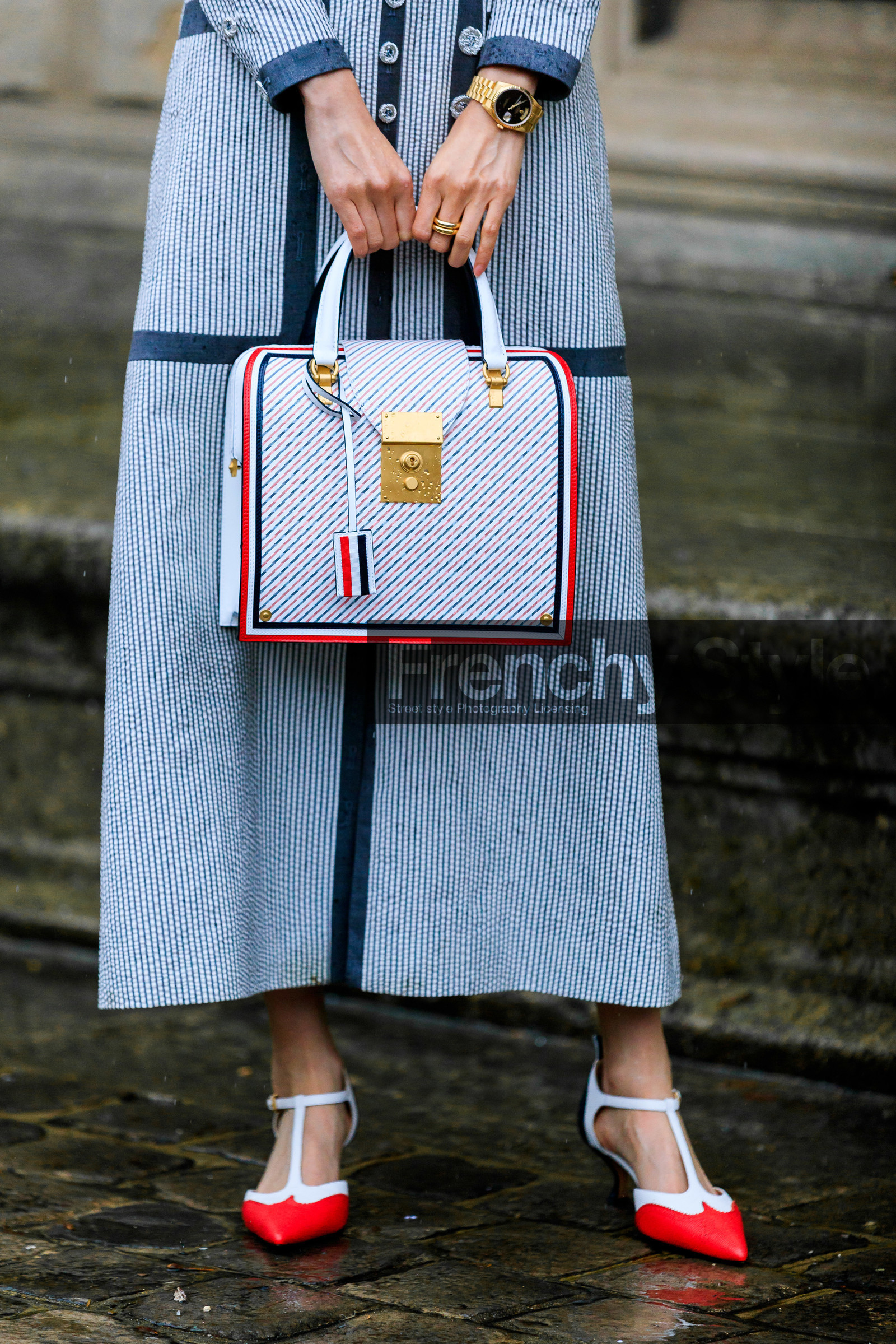 navy blue dress, striped dress, long dress, white dress, button dress, striped bag, box bag, white leather bag, white leather shoes, red leather shoes, red leather bag, navy blue leather bag, navy blue leather shoes, mary jane shoes, hand bag, golden watch, rolex watch, close up detail, bag detail, shoes detail, kitten heels shoes, thom browne bag, thom browne dress, thom browne look, thom browne shoes, fashion week, frenchystyle, FW, jonathan paciullo, street style, PFW, PARIS, vertical, atmosphere details, detail
