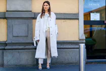 atmosphere details, AUTUMN WINTER 2017-2018, AW 17-18, earrings, FALL WINTER 2017-2018, fashion week, frenchystyle, full length, FW, FW 17-18, giorgia tordini, grey shoes, horizontal, jonathan paciullo, leather shoes, MFW, MILAN, street style, tone on tone, total look white, trench coat, white coat, white pants, white sweater