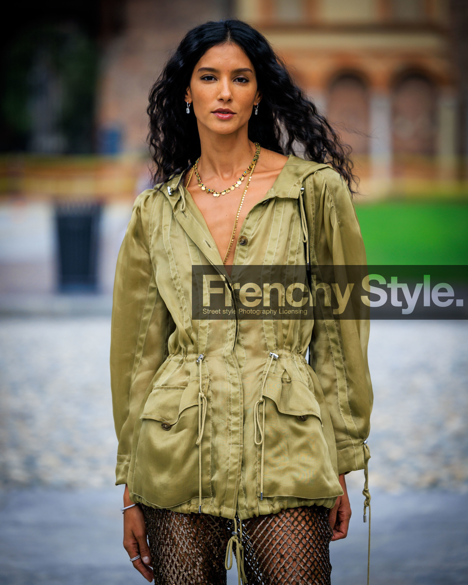 fashion week, frenchystyle, FW, jonathan paciullo, street style, MFW, MILAN, SPRING SUMMER 2024, SS 24, vertical, atmosphere details, detail