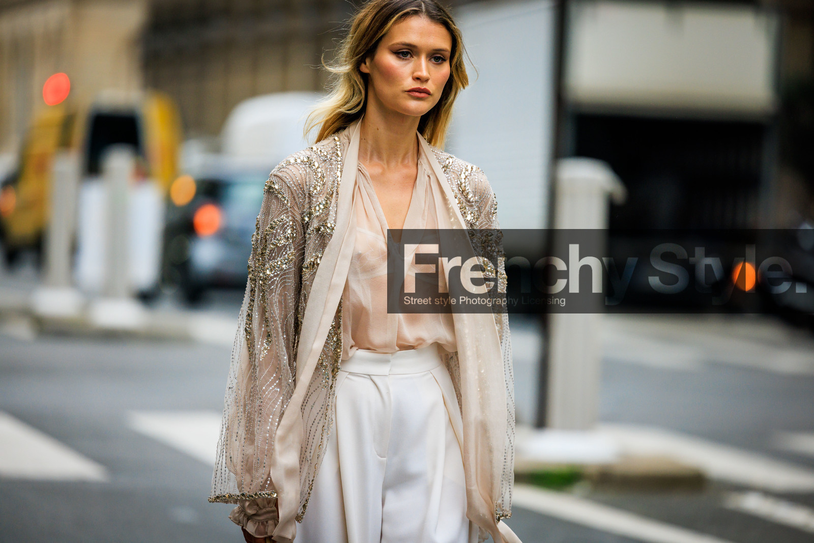 blonde hair, embroidered vest, transparent, shirt, highwaist pants, white trousers, flared pants, fashion week, frenchystyle, FW, jonathan paciullo, street style, PARIS, PFW, SPRING SUMMER 2022, SS 22, atmosphere details, detail, horizontal, chloe lecareux