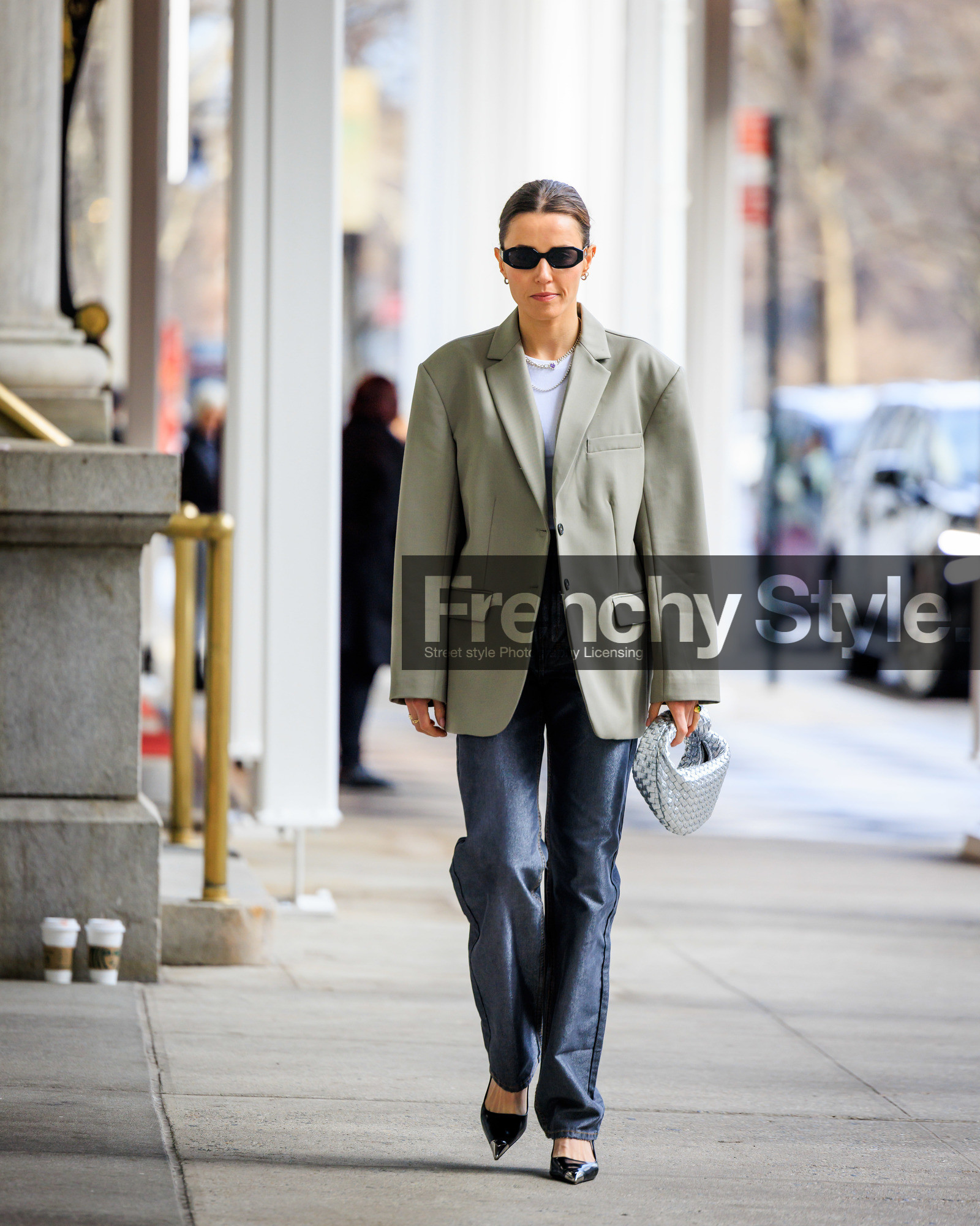 classic; grey blazer; white t-shirt; grey pants; iridescent pants; pointed shoes