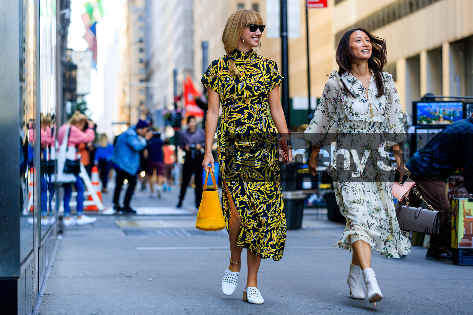 atmosphere details, bracelet, céline, fashion week, floral, flowers, frenchystyle, full length, FW, high heels, horizontal, jonathan paciullo, leather bag, leather shoes, lisa aiken, long dress, NEW YORK, NYFW, orange bag, printed dress, SPRING SUMMER 2018, SS 18, street style, sunglasses, white boots, white dress, white shoes, yellow dress