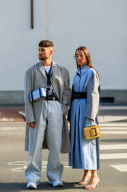 alice & j.s, alice barbier, JS roques, box bag, silvered bag, crossbody bag, metalic bag, dior bag, light blue trench coat, light grey trench coat, yellow leather bag, boyy bag, hand bag, big buckle bag, aviator glasses, sheer glasses, big glasses, white leather sandals, kitten heels sandals, multi straps sandals, big belt, belted trench coat, light beige pants, light beige trench coat, fashion week, frenchystyle, FW, jonathan paciullo, street style, MFW, MILAN, AUTUMN WINTER 2020-2021, FALL WINTER 2020-2021, FW 20-21, vertical, full length