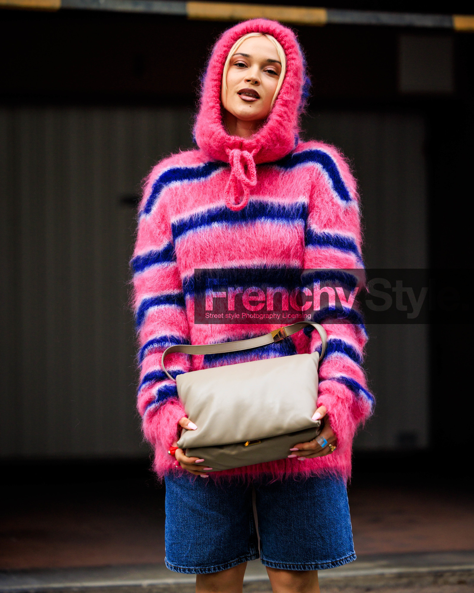 fashion week, frenchystyle, FW, jonathan paciullo, street style, PARIS, PFW, SPRING SUMMER 2024, SS 24, vertical, atmosphere details, detail