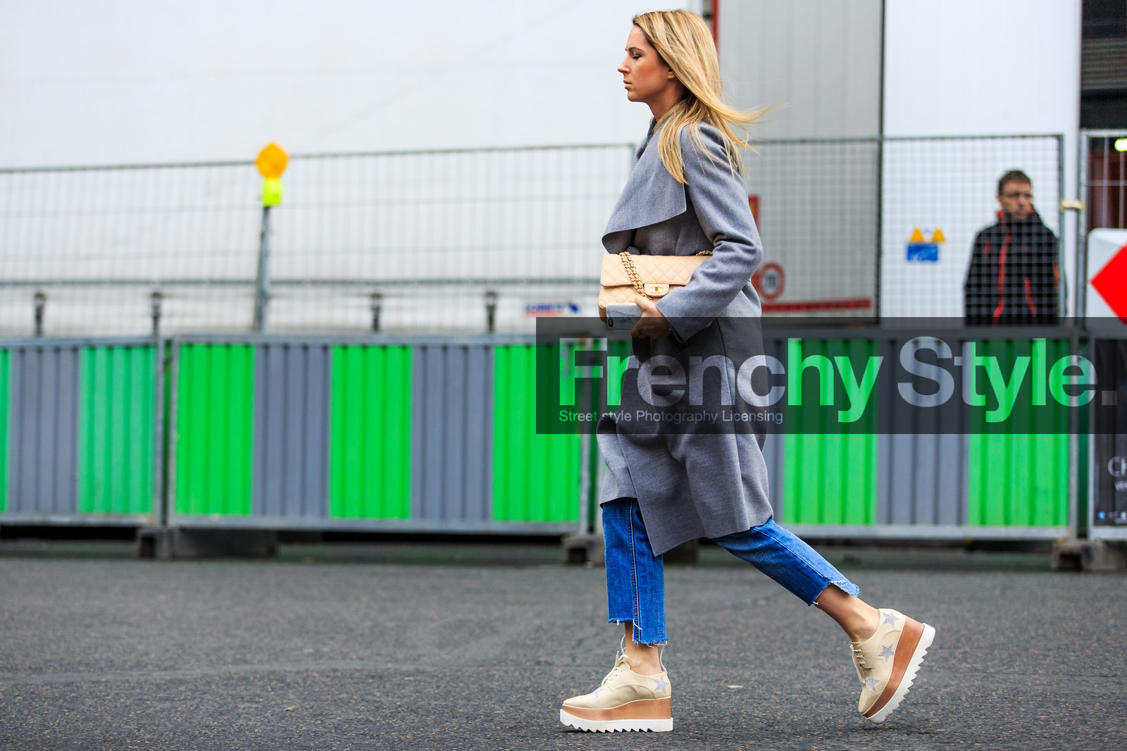 atmosphere details, AUTUMN WINTER 2016-2017, AW 16-17, beige bag, beige wedges, blue denim, chanel, denim pants, FALL WINTER 2016-2017, fashion week, frenchystyle, full length, FW, FW 16-17, grey coat, high heels, horizontal, jeans, jonathan paciullo, leather bag, leather shoes, PARIS, PFW, stars, stella mccartney, street style, trousers, wedges