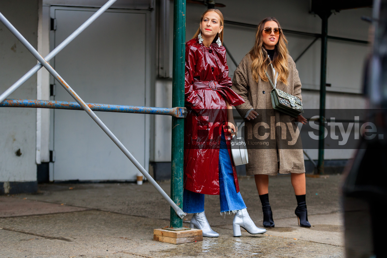 black shoes, blue denim, brown coat, denim pants, earrings, embroidered bag, graphic bag, green bag, high heels, houndstooth pattern, jeans, leather bag, leather coat, leather shoes, red coat, silver shoes, sunglasses, trousers, vinyl, white bag, street style, jonathan paciullo, FW, frenchystyle, fashion week, NYFW, NEW YORK, AUTUMN WINTER 2018-2019, AW 18-19, FALL WINTER 2018-2019, FW 18-19, atmosphere details, horizontal, full length, annie georgia greenberg