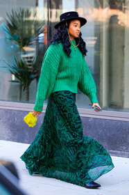 black hat, green pullover, green skirt, leopard printed skirt, long skirt, pleated skirt, yellow bag, fur bag, mini bag, yellow eyeliner, eye make up, fashion week, frenchystyle, FW, jonathan paciullo, street style, AUTUMN WINTER 2020-2021, FALL WINTER 2020-2021, FW 20-21, vertical, full length, NYFW, NEW YORK