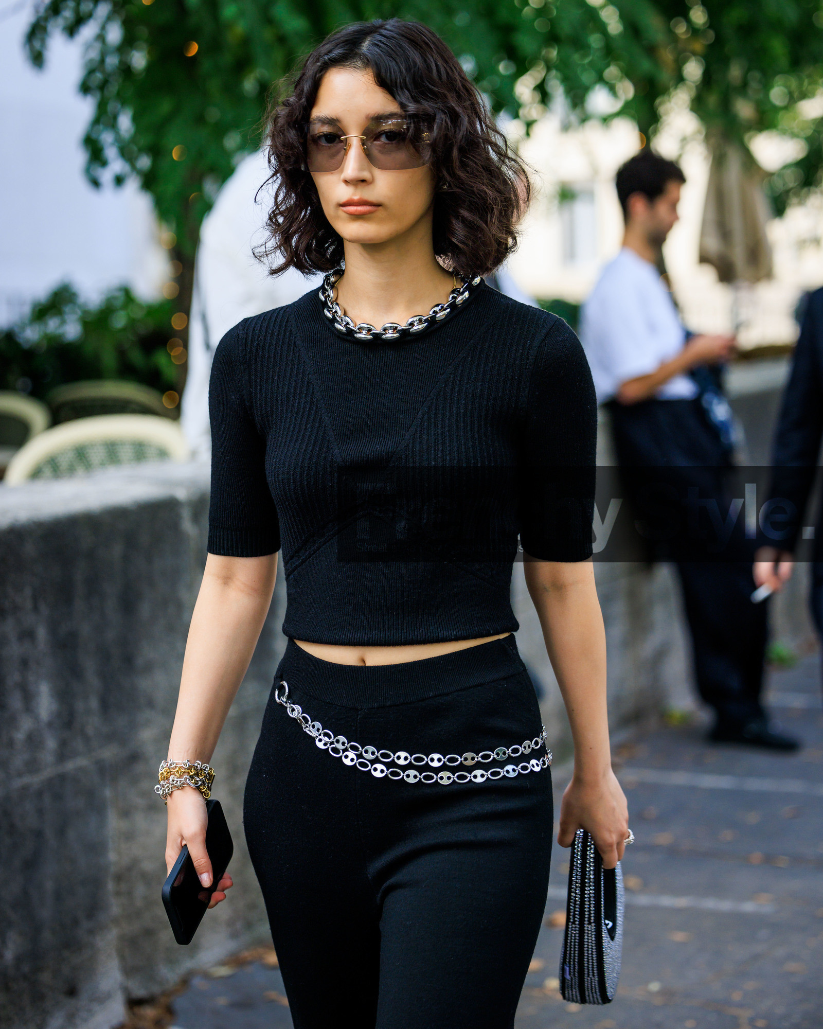 fashion week, frenchystyle, FW, jonathan paciullo, street style, PARIS, PFW, SPRING SUMMER 2024, SS 24, vertical, atmosphere details, detail
