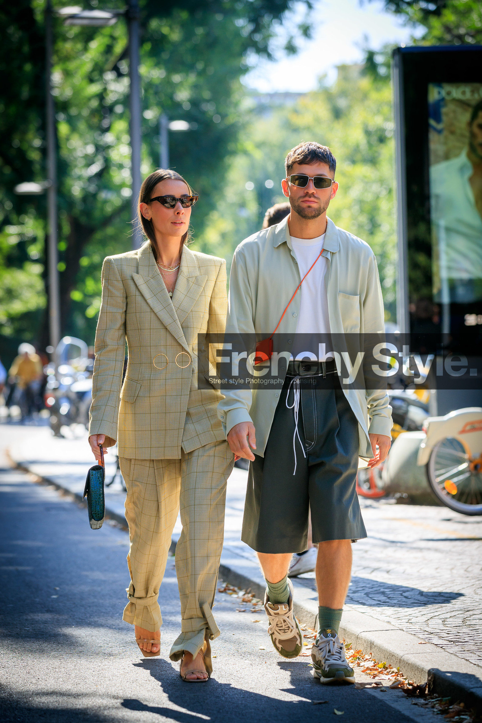 alice & j.s, alice barbier, JS roques, acne studios bag, red leather bag, crossbody bag, mini bag, beige shirt, white t-shirt, kaki bermuda shorts, metalic frame sunglasses, futurist shape sunglasses, adidas sneakers, green sneakers, scale sunglasses, checked jacket, checked pants, checked suits, green leather bag, hand bag, animal skin bag, scale strap bag, multi necklace, golden necklace, beige polish sandals, high heels sandals, fashion week, frenchystyle, FW, jonathan paciullo, street style, vertical, full length, MFW, MILAN, SPRING SUMMER 2020, SS 20