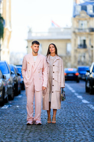 alice & j.s, christian dior, dior homme, embroidered bag, fishnet, graphic bag, graphic dress, leather bag, leather shoes, multicolor bag, pink coat, pink dress, pink jacket, pink pants, pink shoes, pink suit, printed bag, printed dress, saddle bag, trousers, white shoes, fashion week, frenchystyle, FW, jonathan paciullo, street style, PFW, PARIS, AUTUMN WINTER 2019-2020, AW 19-20, FALL WINTER 2019-2020, FW 19-20, vertical, full length