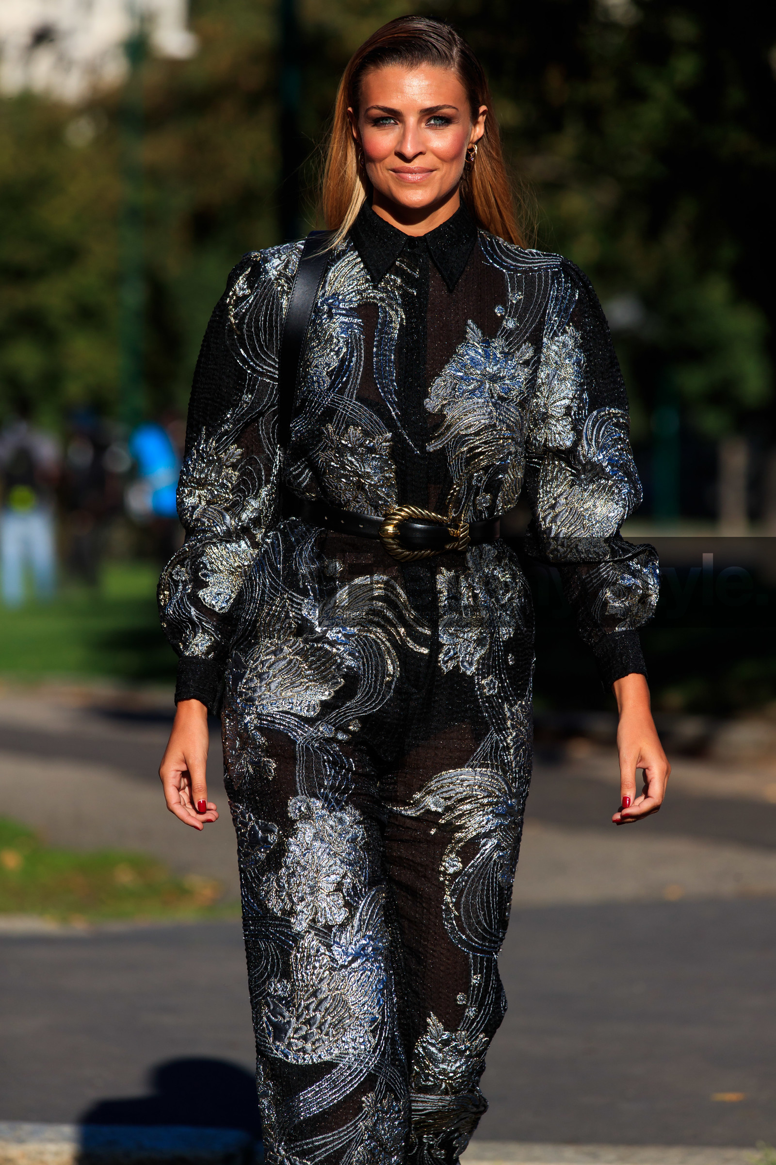 black jumpsuit, lurex jumpsuit, sparkling jumpsuit, belted jumpsuit, alberta ferretti belt, black leather belt, floral embroidered jumpsuit, fashion week, frenchystyle, FW, jonathan paciullo, street style, MFW, MILAN, SPRING SUMMER 2021, SS 21, vertical, detail
